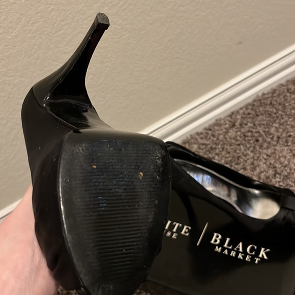 White House Black Market black satin heals. 7M - Picture 3 of 5